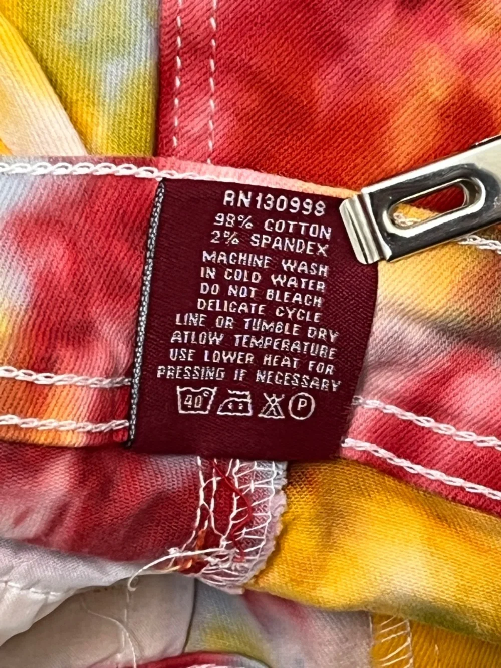Juniors Red & Yellow Shredded K.I.M Shorts M - Picture 9 of 10